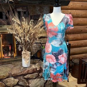 💚 NWT - Gorgeous Komarov Crinkle Dress! Cap lace short sleeves/beautiful v-neck